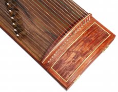 什么牌子的古筝好「买什么古筝好」